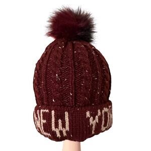 Robin Ruth New York Pom Pom Beanie Burgundy Knit Hat NWOT One Size